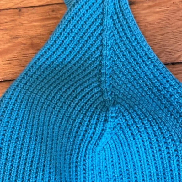 Knitted crop - Picture 2 of 3